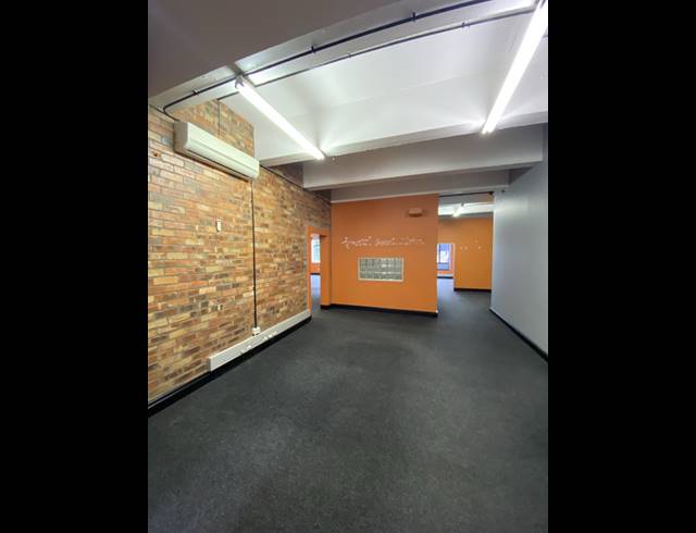 140M² OFFICE TO LET IN CAPE TOWN CITY CENTRE